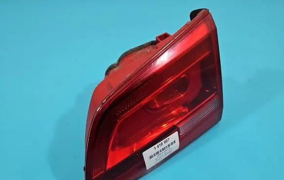 Volkswagen Touran I Rear/tail lights 1T0945094 IMPRK1410907