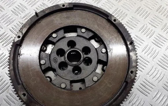 Seat Toledo III (5P) Dual mass flywheel 