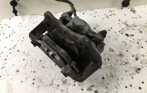 Audi Q5 SQ5 Front brake caliper 8R0106B