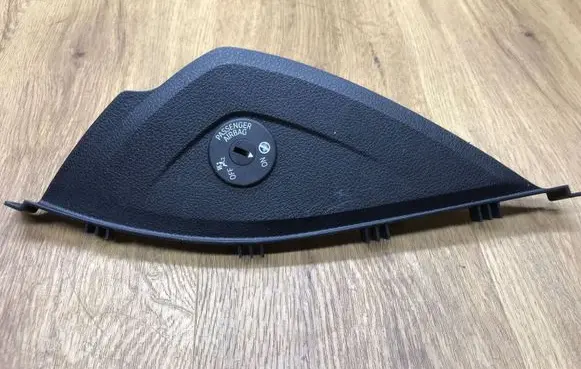 BMW 3 F30 F35 F31 Dashboard side end trim 9218553