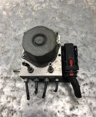 Skoda Fabia Mk2 (5J) ABS Pump 6R0614517AK