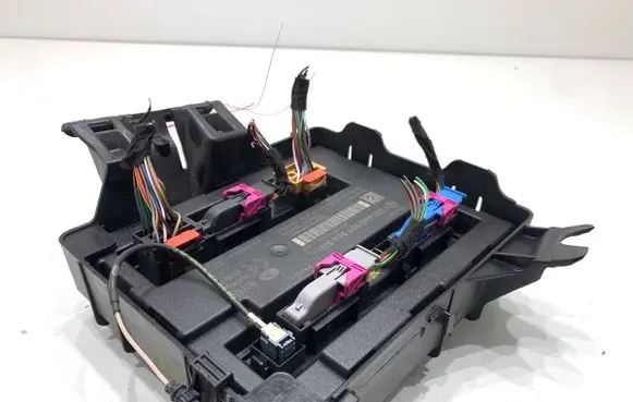 Audi A6 S6 C7 4G Central body control module 4H0907064GN