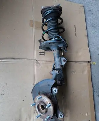 Toyota Avensis T270 Front shock absorber/damper