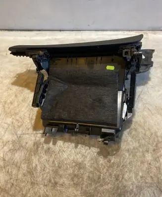 Opel Zafira C Glove box 13293532 13365642 410070