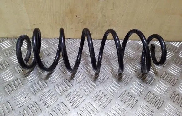 Audi A3 S3 8L Rear coil spring