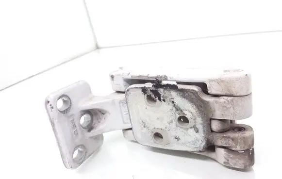 Mercedes-Benz Sprinter W906 Loading door lower hinge A9067400237