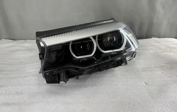 BMW 5 G30 G31 G38 Headlight/headlamp 8499111 0391010009 00000022223538