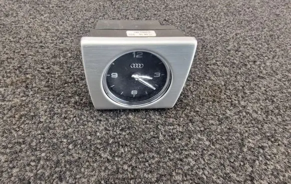 Audi A8 S8 D4 4H Clock 4H0919204H