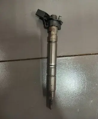 Audi A6 S6 C7 4G Fuel injector 059130277CD 0445117022