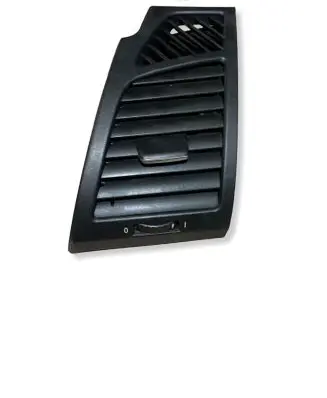 BMW 1 E82 E88 Dashboard side air vent grill/cover trim 7059187 5160 P010117