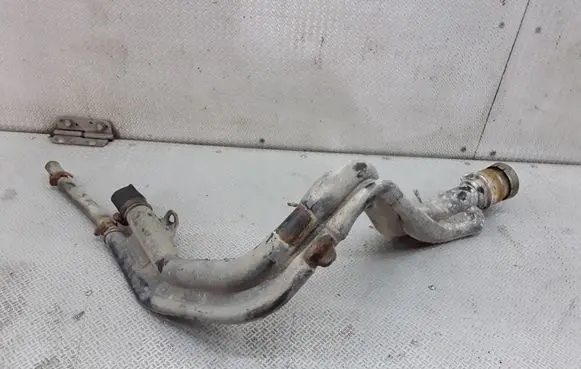 Toyota Avensis T220 Fuel tank filler neck pipe 