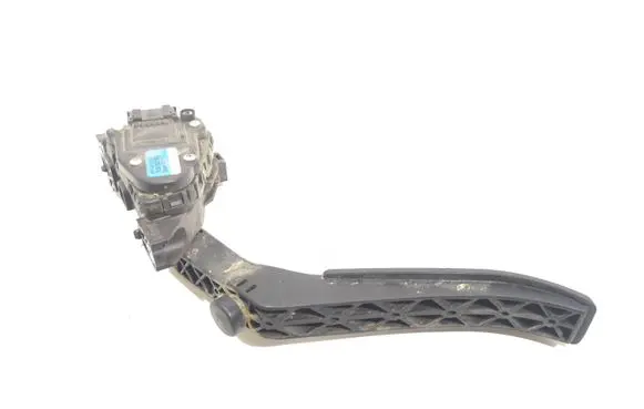 Volkswagen Touareg I Accelerator throttle pedal 7L6723507