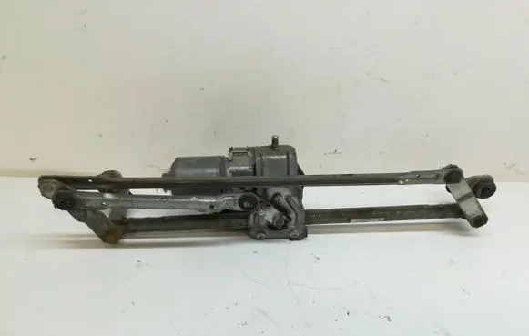 Skoda Octavia Mk2 (1Z) Front wiper linkage and motor 1Z1955119A 0390241754