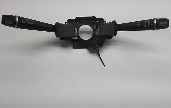 Volvo S60 Wiper turn signal indicator stalk/switch 30798526