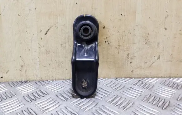 Opel Antara Radiator mount bracket