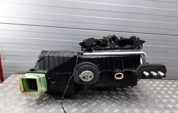BMW 6 F12 F13 Interior heater climate box assembly 9197019