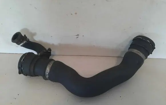 BMW X3 E83 Engine coolant pipe/hose