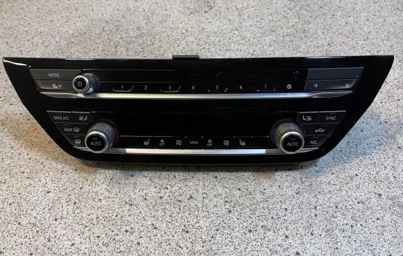 BMW 5 G30 G31 Climate control unit 5A48005