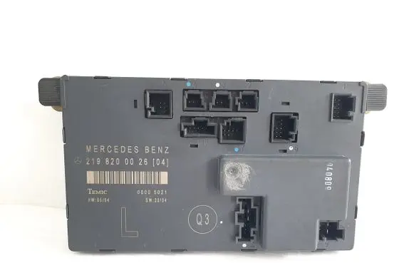 Mercedes-Benz CLS C219 Door control unit/module 2198200026