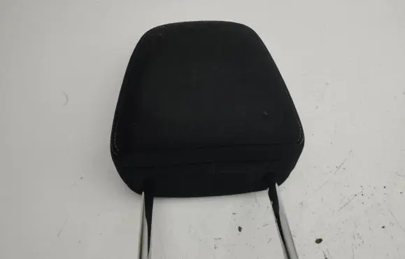 Toyota RAV 4 (XA40) Front seat headrest 
