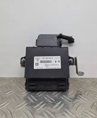 Volkswagen Touareg II Voltage converter/converter module 7PP959663E CDG071013 111001912