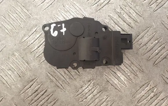 Porsche Cayenne (92A) Intake manifold valve actuator/motor 52424892 3FB340
