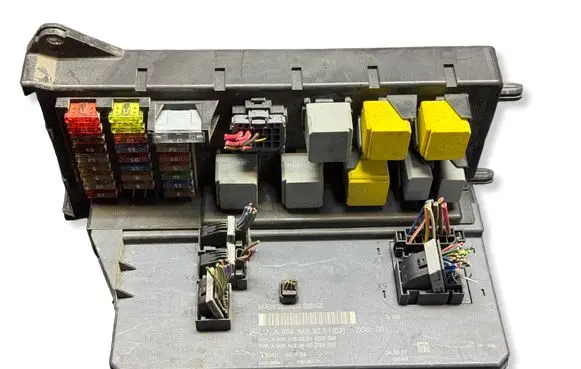 Mercedes-Benz Sprinter W906 Comfort/convenience module A9065453001 A9064420600 A9065450601