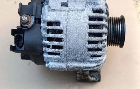 BMW 3 E90 E91 Generator/alternator 