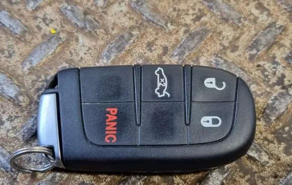 Dodge Challenger Ignition key/card 