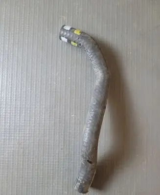 Volvo XC60 Engine coolant pipe/hose 32140081