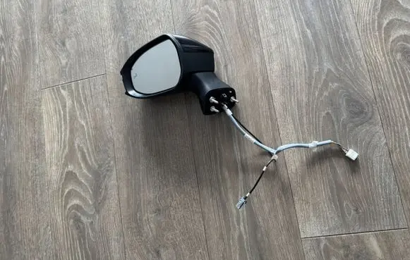Toyota C-HR II Front door electric wing mirror E90516584