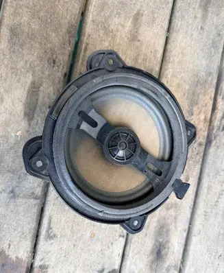 Audi A4 S4 B7 8E 8H Rear door speaker 8H0035411D