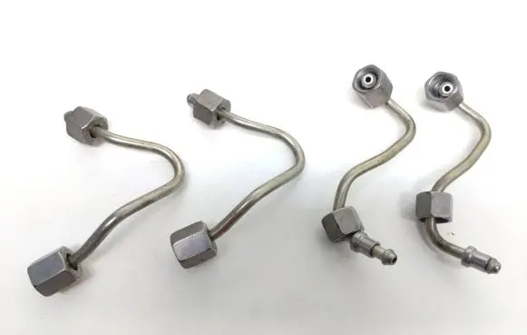 BMW 3 F30 F35 F31 Fuel injector supply line/pipe 