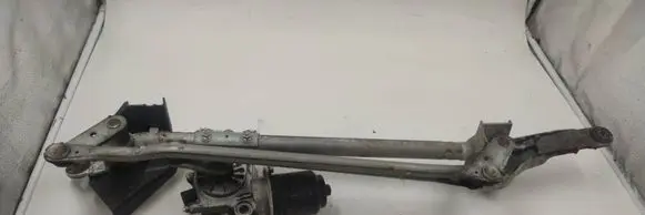 Subaru Legacy Front wiper linkage and motor 283B