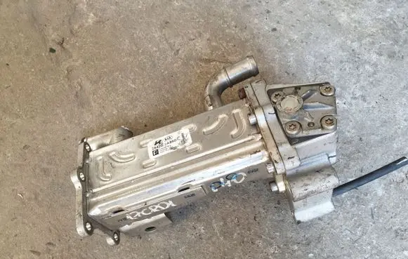 Hyundai i40 EGR valve cooler 284202A850