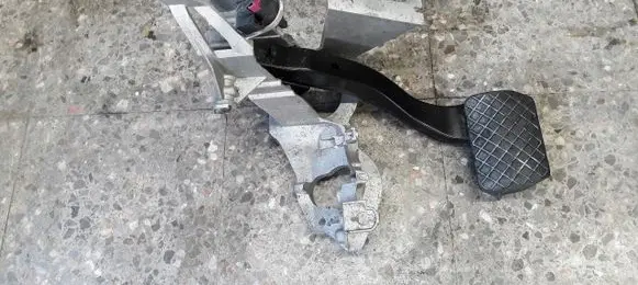 Audi A6 S6 C6 4F Brake pedal 4F1723117F