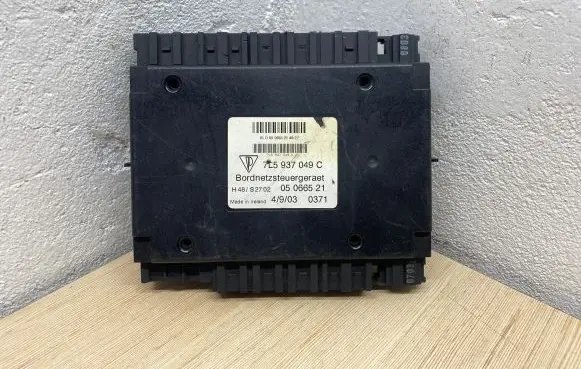 Porsche Cayenne (92A) Comfort/convenience module 7L5937049C 05066521 H48S2702