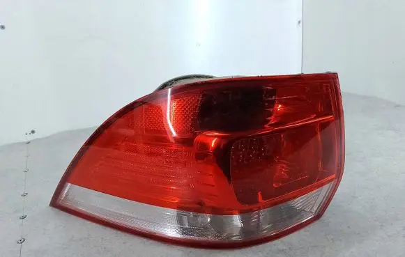 Volkswagen Golf V Rear/tail lights