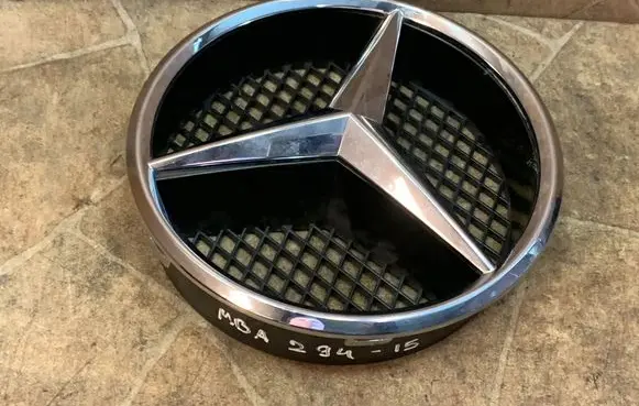 Mercedes-Benz E A207 Manufacturers badge/model letters A2078170116