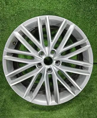 Seat Ateca R18 alloy rim 