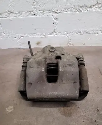 Mercedes-Benz C W204 Front brake caliper