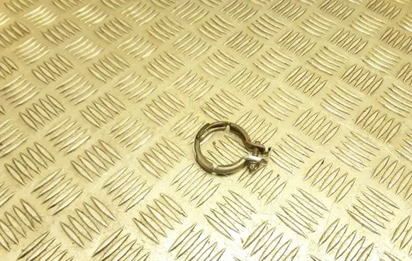 BMW 5 F10 F11 Muffler pipe connector clamp 0444025009