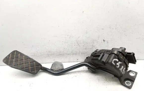 Audi A6 S6 C5 4B Accelerator throttle pedal 8E2721523