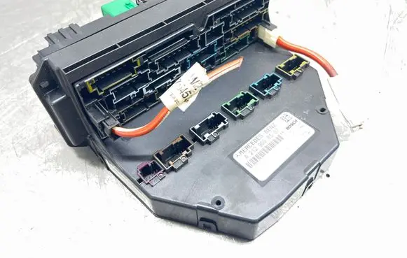 Mercedes-Benz E W212 Fuse box set A2129008507 A2129024403 A2129016300