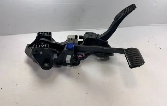 Ford Mondeo MK V Pedal assembly FG9C-9F856-EAD