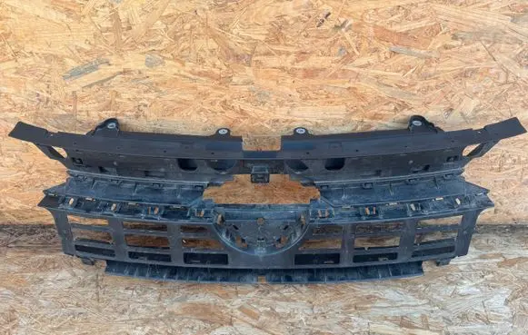 Volkswagen Multivan T7 Front bumper upper radiator grill 7T0807381D 7T0807985B