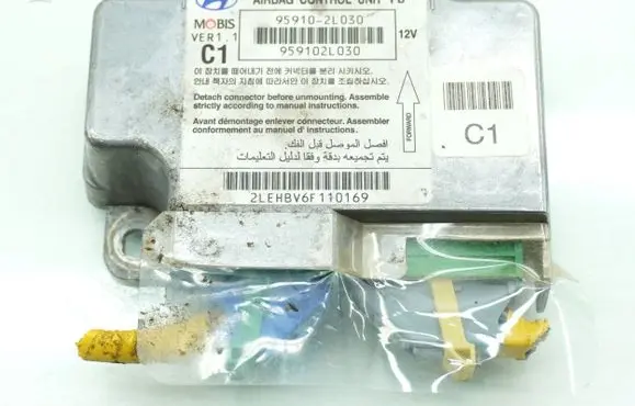 Hyundai i30 Airbag deployment crash/impact sensor 95910-2L030