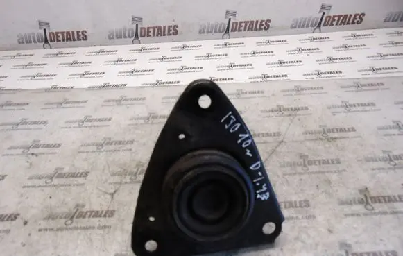 Hyundai i30 Engine mount bracket