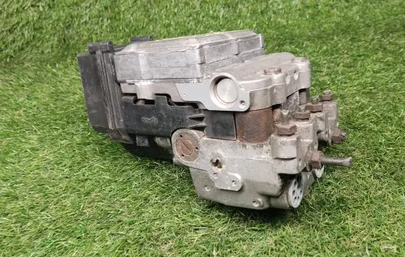 Ford Mondeo MK I ABS Pump F6RF2C219CA