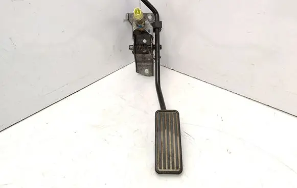Honda Legend III KA9 Accelerator throttle pedal